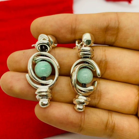 UNO de 50 PLANETS EARRINGS-a unique dual moon design with a central amazonite - Picture 3 of 10